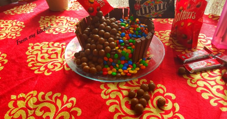 Candy Overloaded Chocolate Cake!(3d cake)