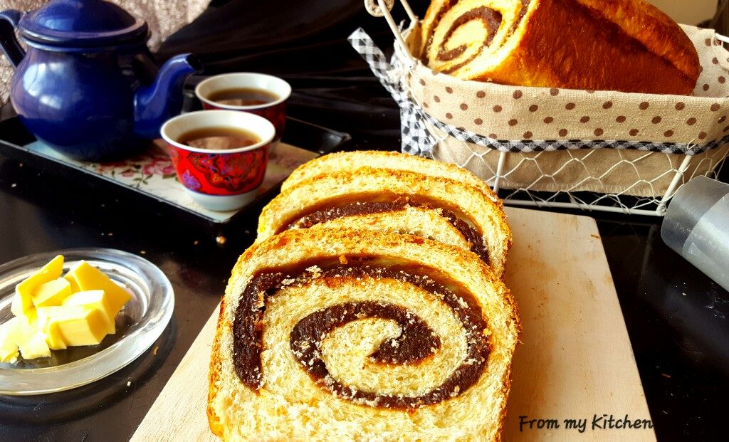 Dates Cinnamon Bread