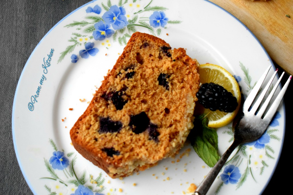 Blue Berry Crumb Cake