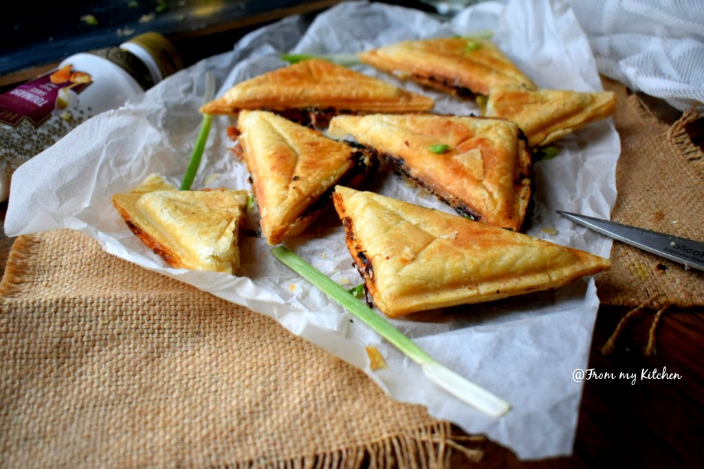 Puff Sandwich with Chilly Beef