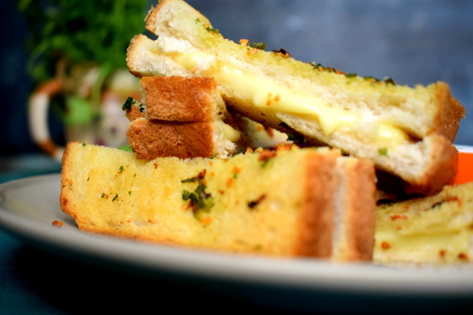 Cheesy Garlic Bread Sticks