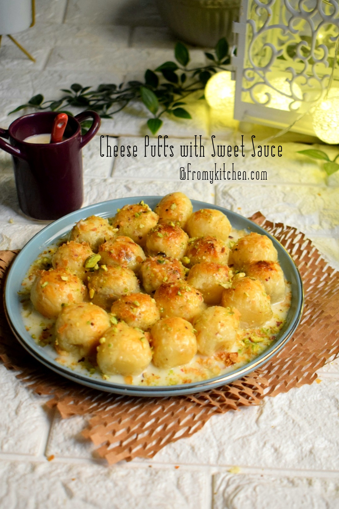 Cheese Puffs with Sweet Sauce